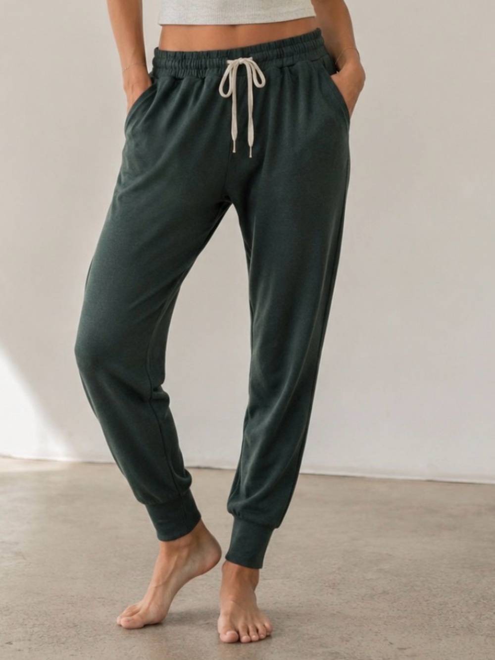 Vuori dream kit heathered green Drawstring Jogger Pants - xs
